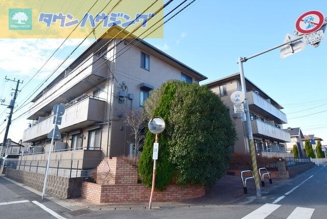 セジュール山の根　の物件外観写真