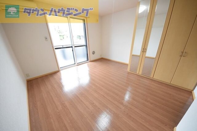 ティアラの物件内観写真