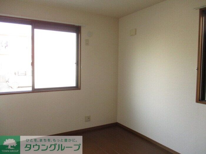 リビングタウンみのり台Ａの物件内観写真