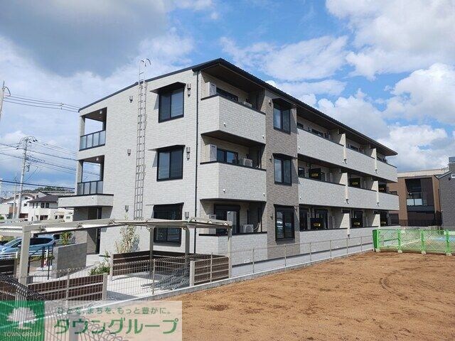 ソルス・おおたかの物件外観写真