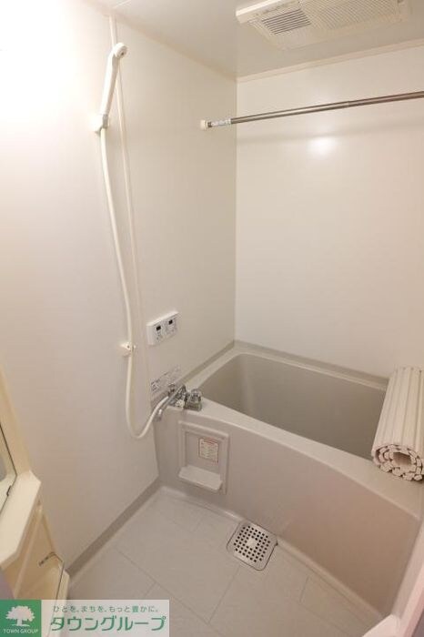 コリーヌ・　ドゥの物件内観写真