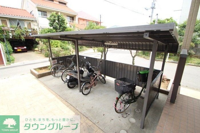 コリーヌ・　ドゥの物件内観写真