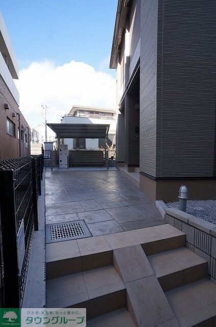 カンファーツリーハウスの物件内観写真