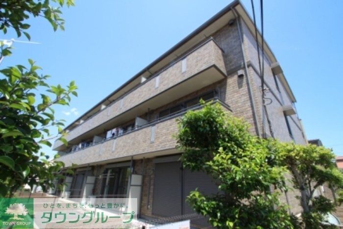 コリーヌ・　アンの物件外観写真