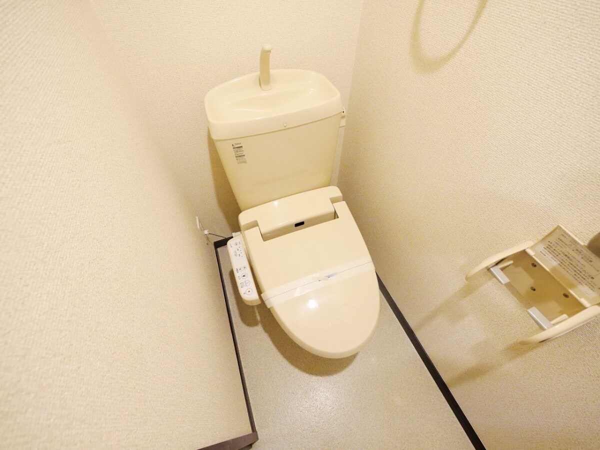 レオネクストラシーヌ弐番館の物件内観写真