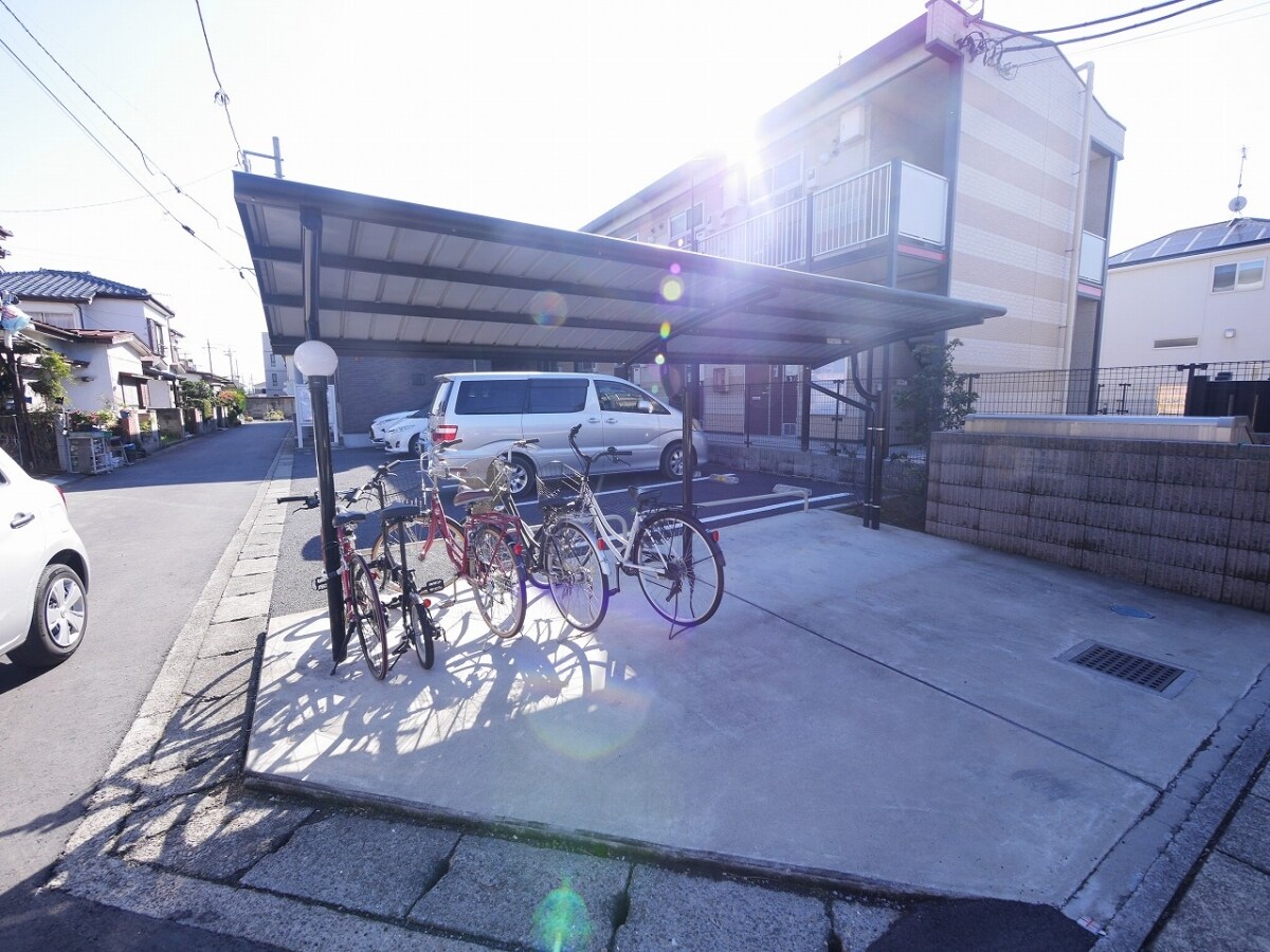 レオネクストラシーヌ弐番館の物件内観写真