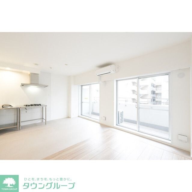 コンフォリア竹ノ塚イーストの物件内観写真