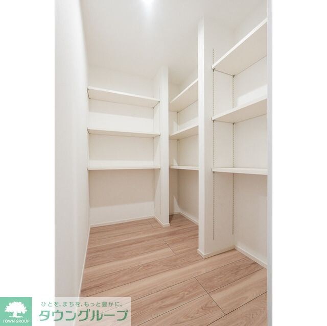 コンフォリア竹ノ塚イーストの物件内観写真