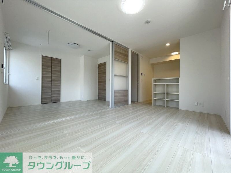 オークリーフ三郷　Ａ棟の物件内観写真