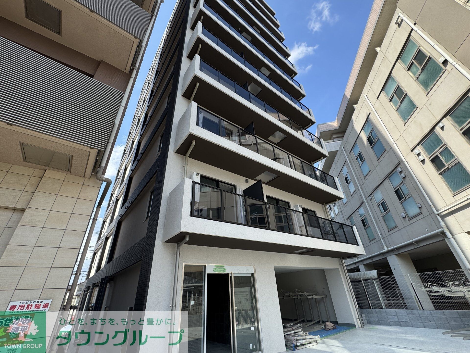 フェリチタ越谷駅前の物件外観写真