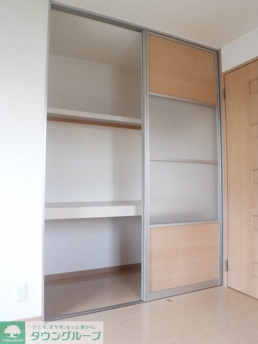 クリスタルエトワール　の物件内観写真