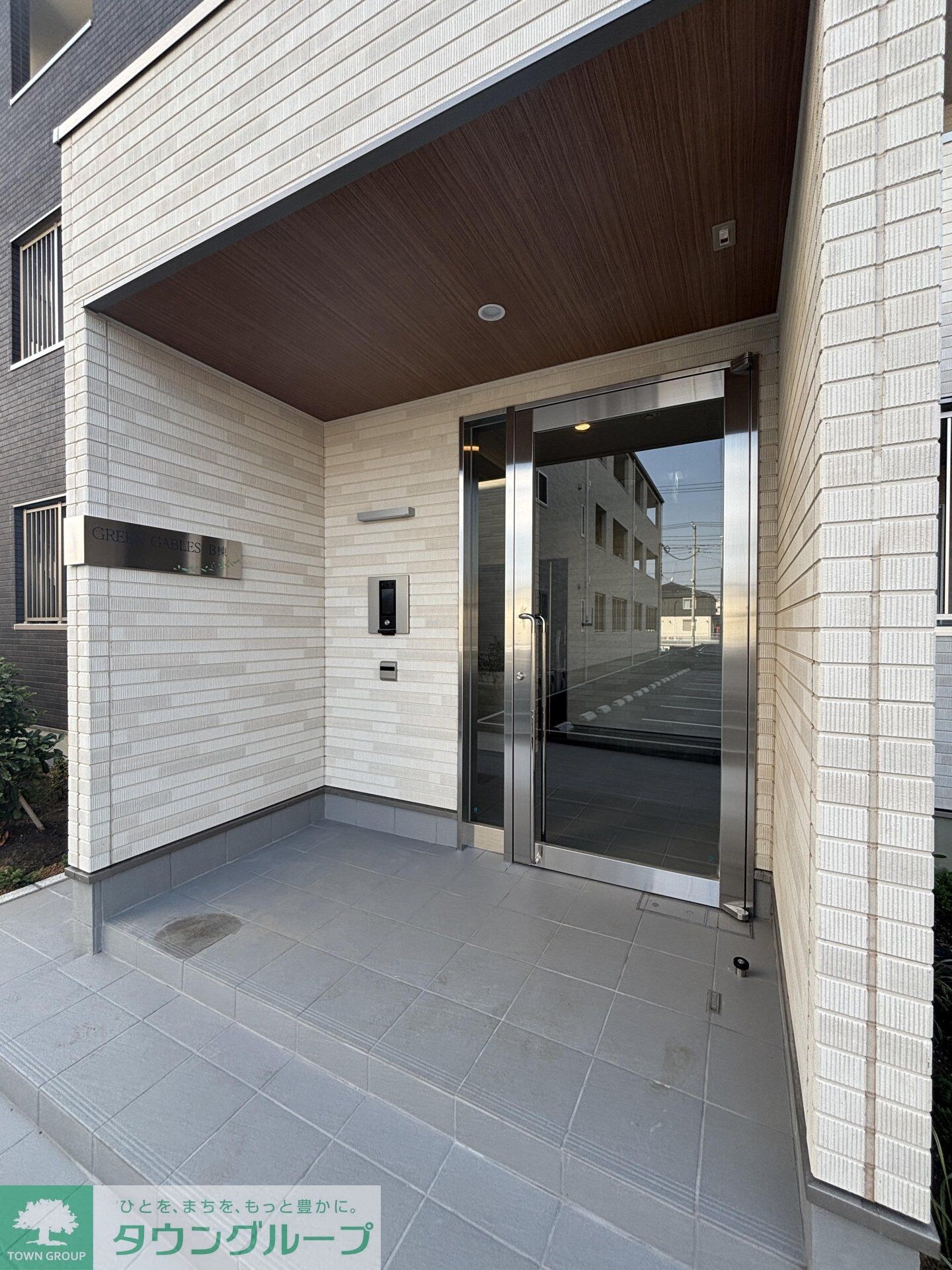 GREEN GABLES FAMIRIA Bの物件内観写真