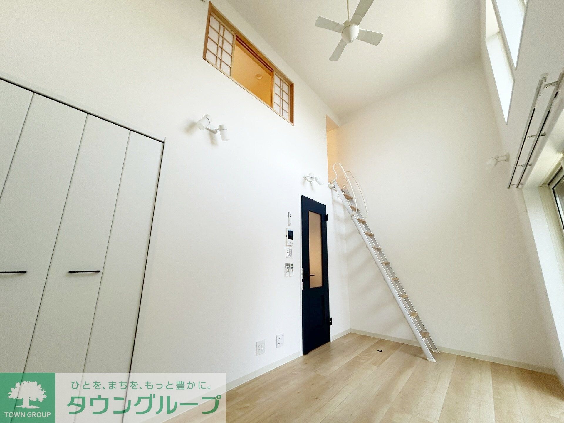 クロ　コートの物件内観写真