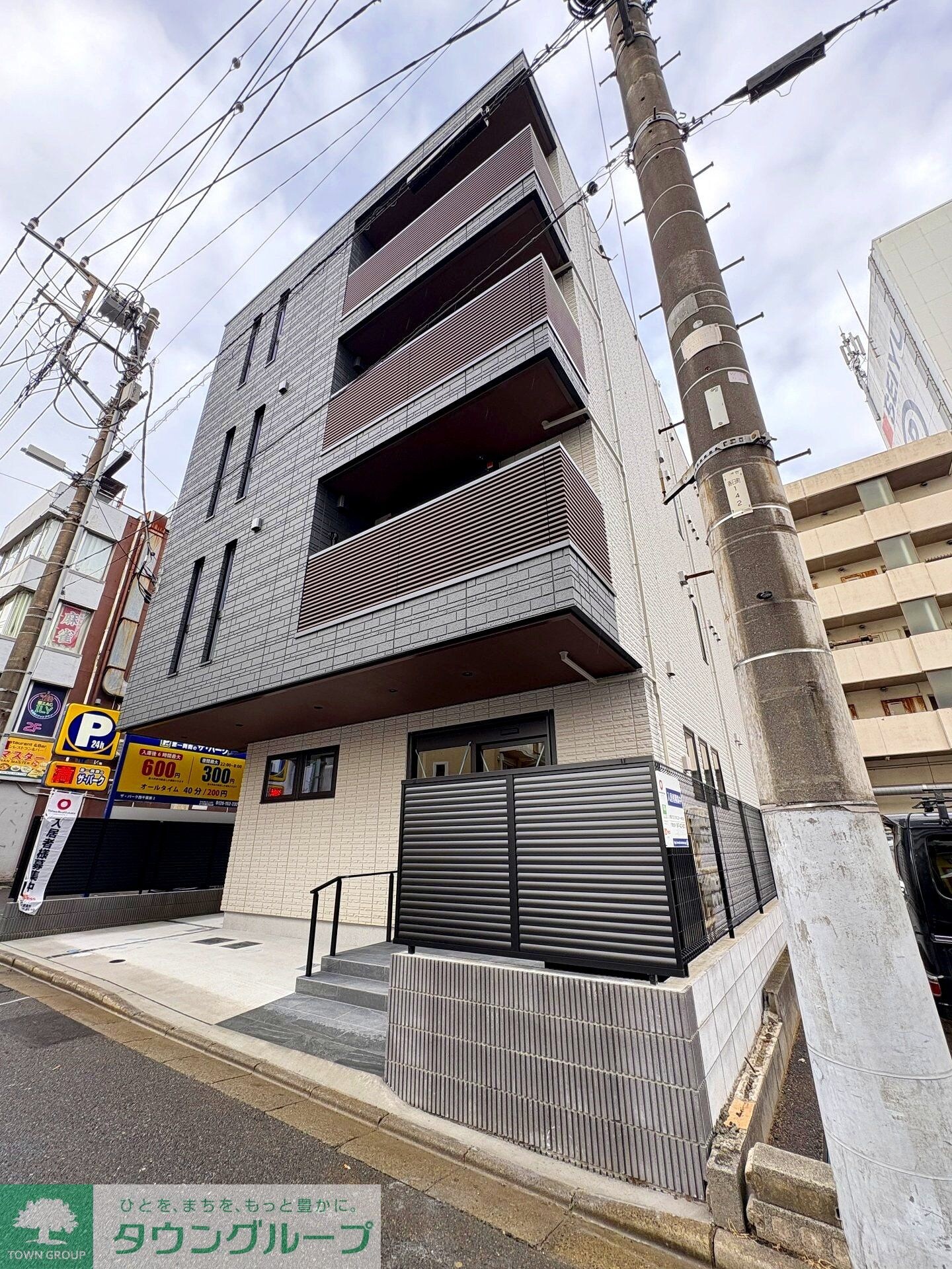 GRAND　MAISON　NISHICHIBAの物件外観写真