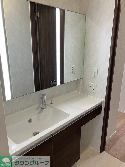 シャイングレイスの物件内観写真