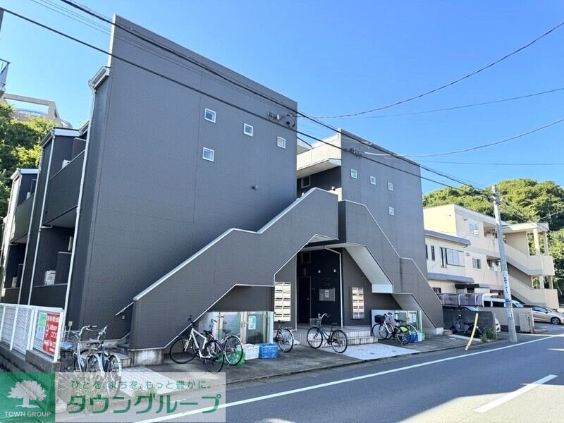 レフィナードカメオカの物件外観写真