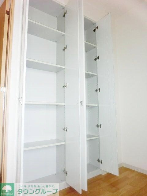 グランパティオス公園西の街５番館の物件内観写真