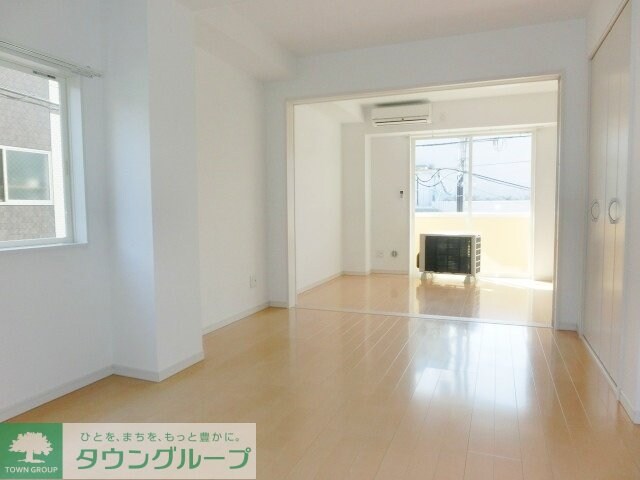 ツリーフィールド幕張の物件内観写真