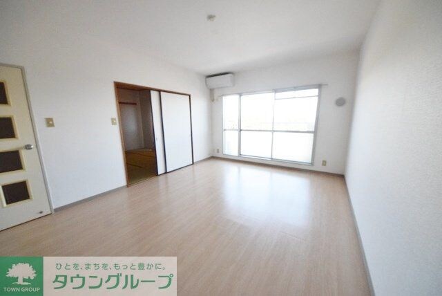 メゾンベルウッドの物件内観写真