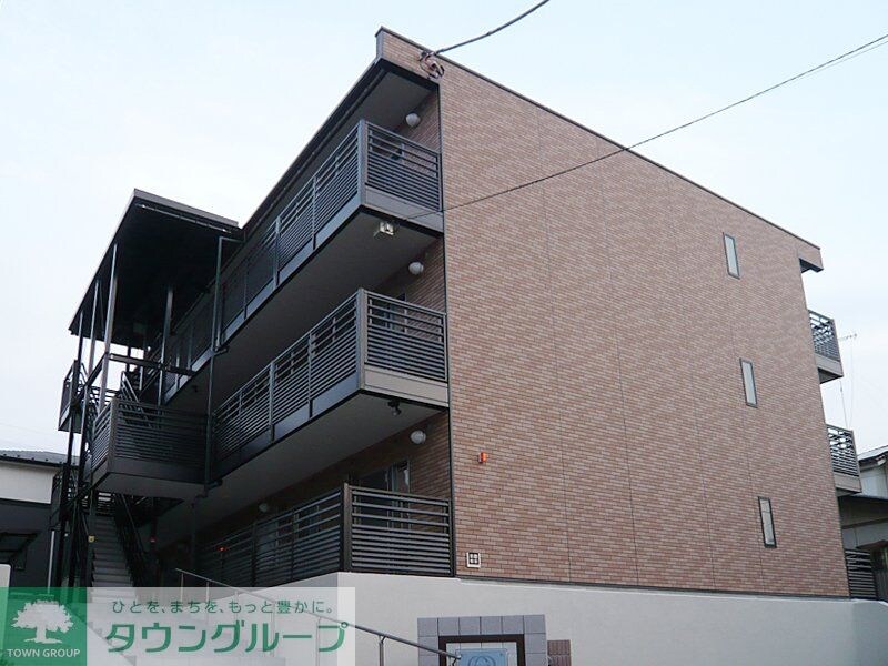 レオネクスト八重の物件外観写真