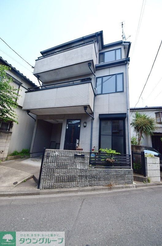 朝霞市仲町２丁目戸建の物件内観写真