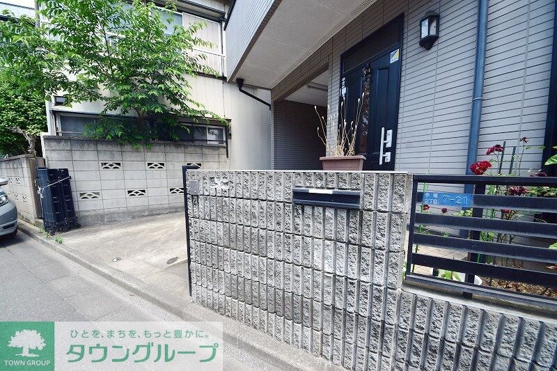 朝霞市仲町２丁目戸建の物件内観写真