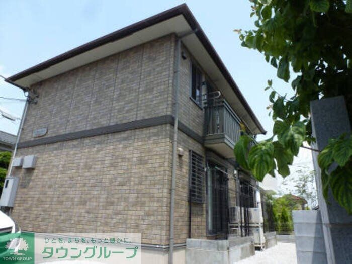 ラ・トゥーエルの物件外観写真