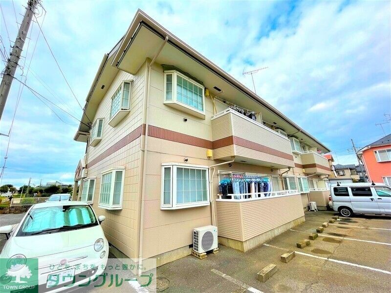 フレール西川Ｂの物件外観写真