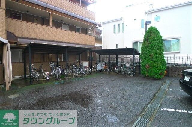 ヴィラトリアノンの物件内観写真