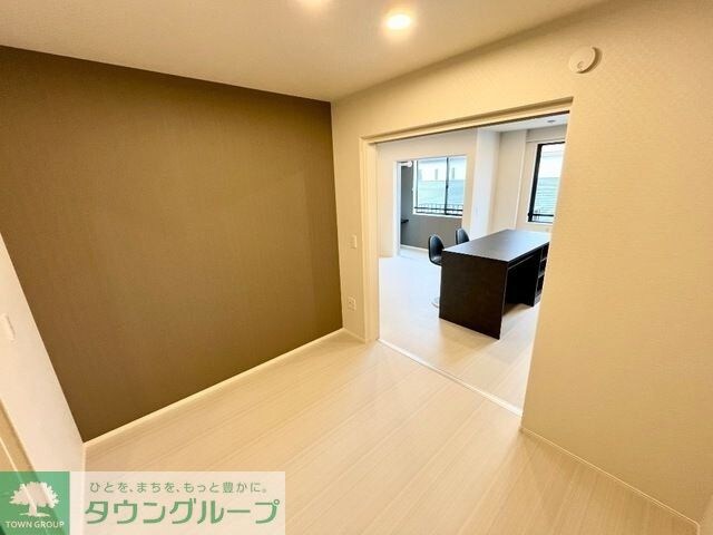 レヴメゾン神山四番館の物件内観写真