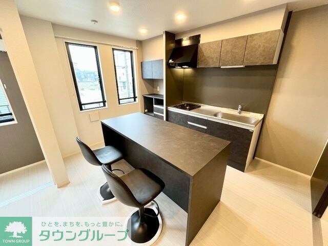 レヴメゾン神山四番館の物件内観写真