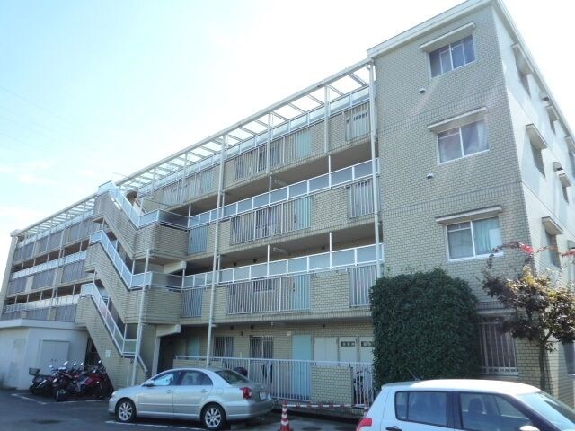 ジュノー・ムカイの物件内観写真