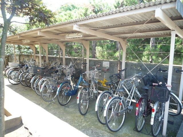 ジュノー・ムカイの物件内観写真