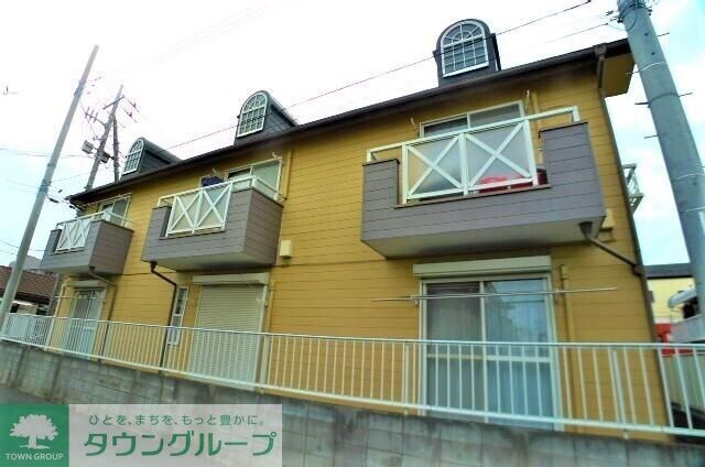 ロイヤルハイツＤ棟の物件外観写真