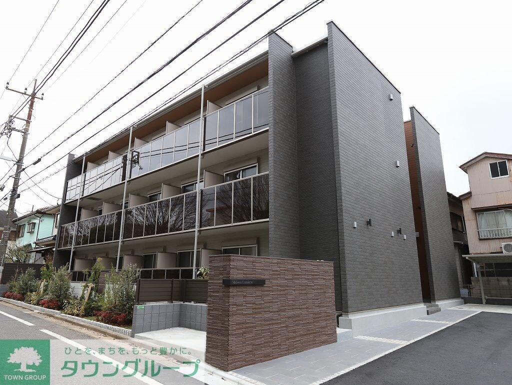 レオパレスＭａｉｓｏｎ　Ｌｕｍｉｅｒｅの物件外観写真