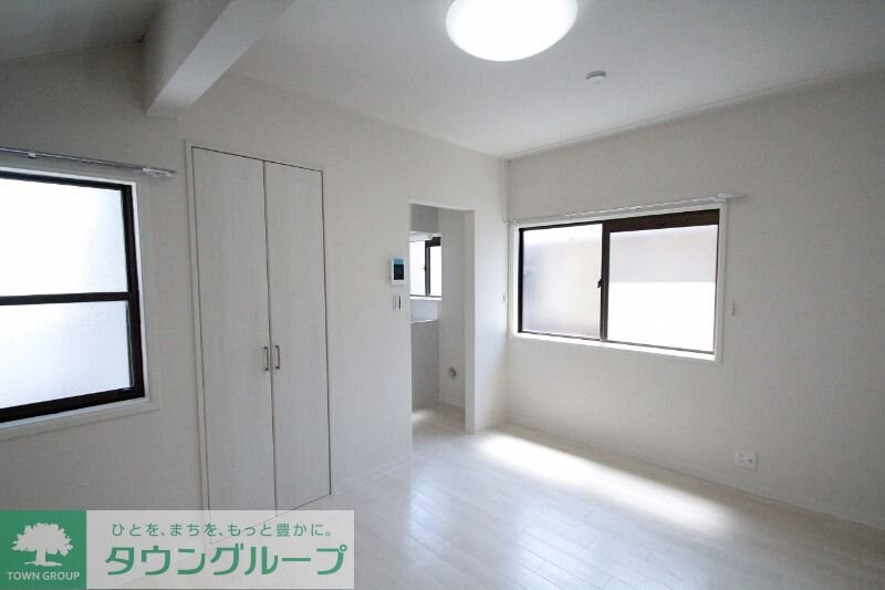 with plunts 北町の物件内観写真