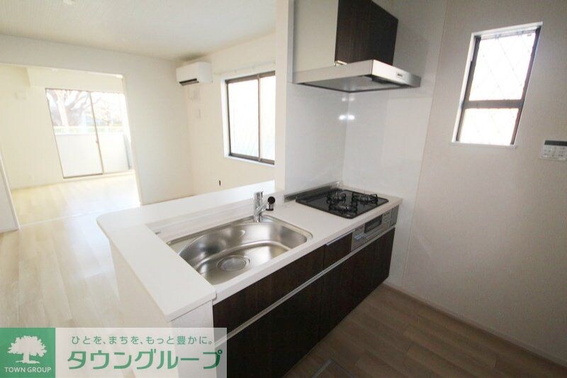 ヴィラローリーIIIの物件内観写真