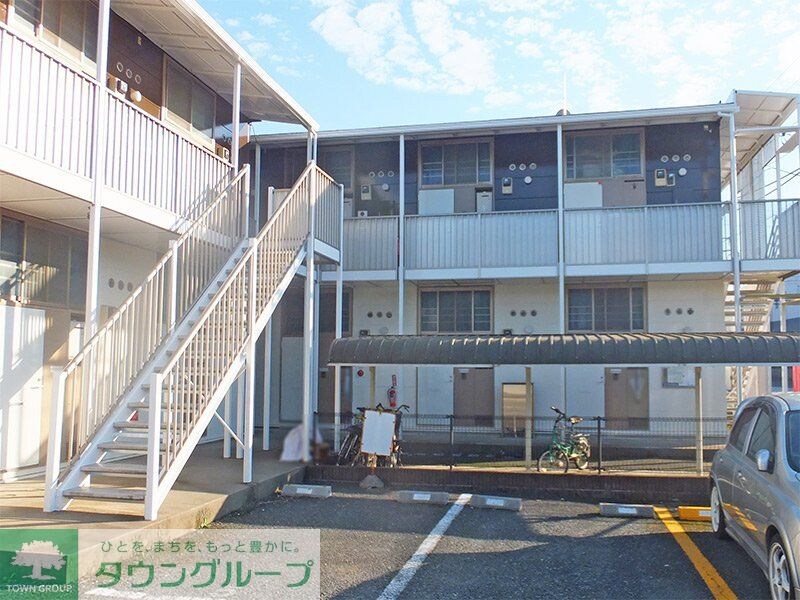 レオパレスかみさわの物件外観写真