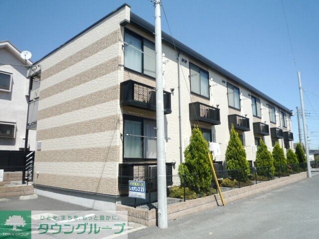 レオパレスエヌ　ファミールの物件外観写真