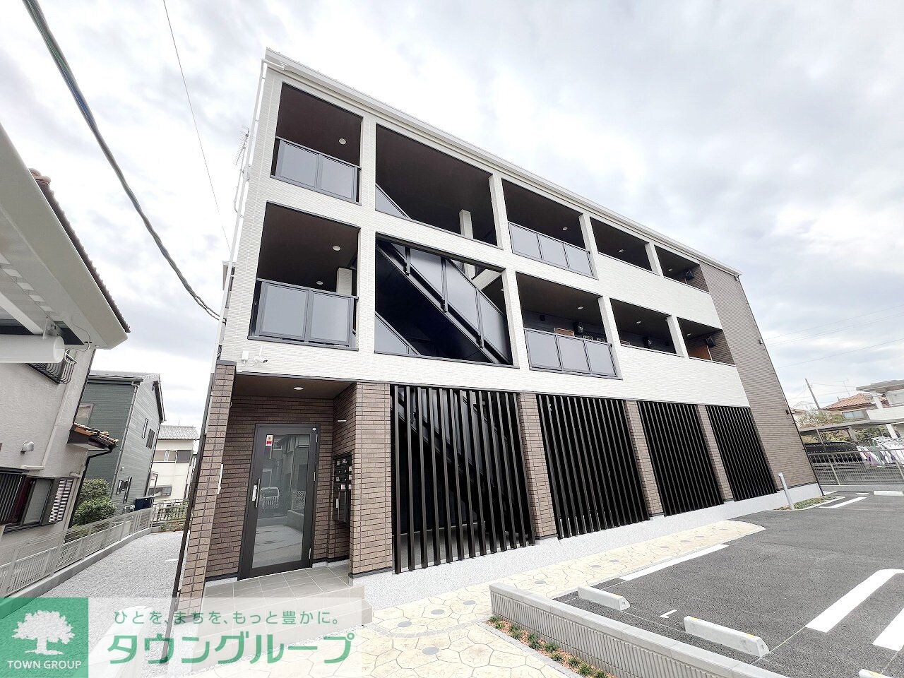 リンの物件外観写真