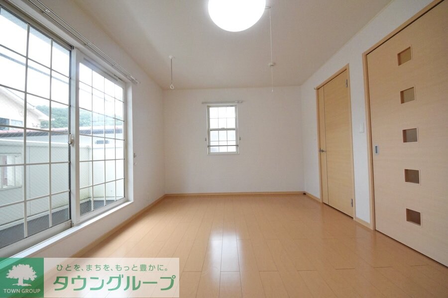 ラフレシールの物件内観写真