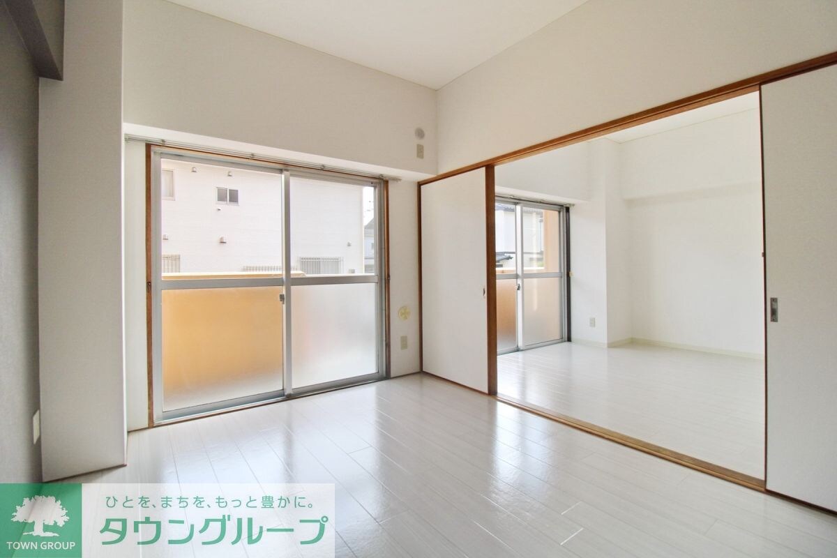 サニーエステートの物件内観写真