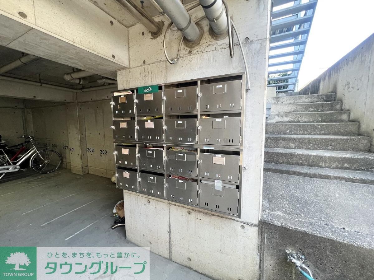 フラワーハイツＣ棟の物件内観写真