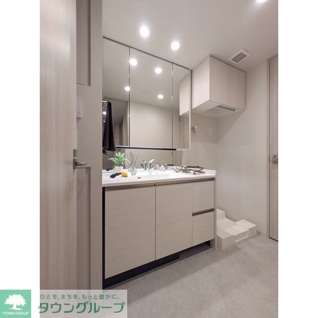 コンフォリア・リヴ八坂富士見の物件内観写真