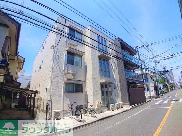 アヴニールの物件外観写真