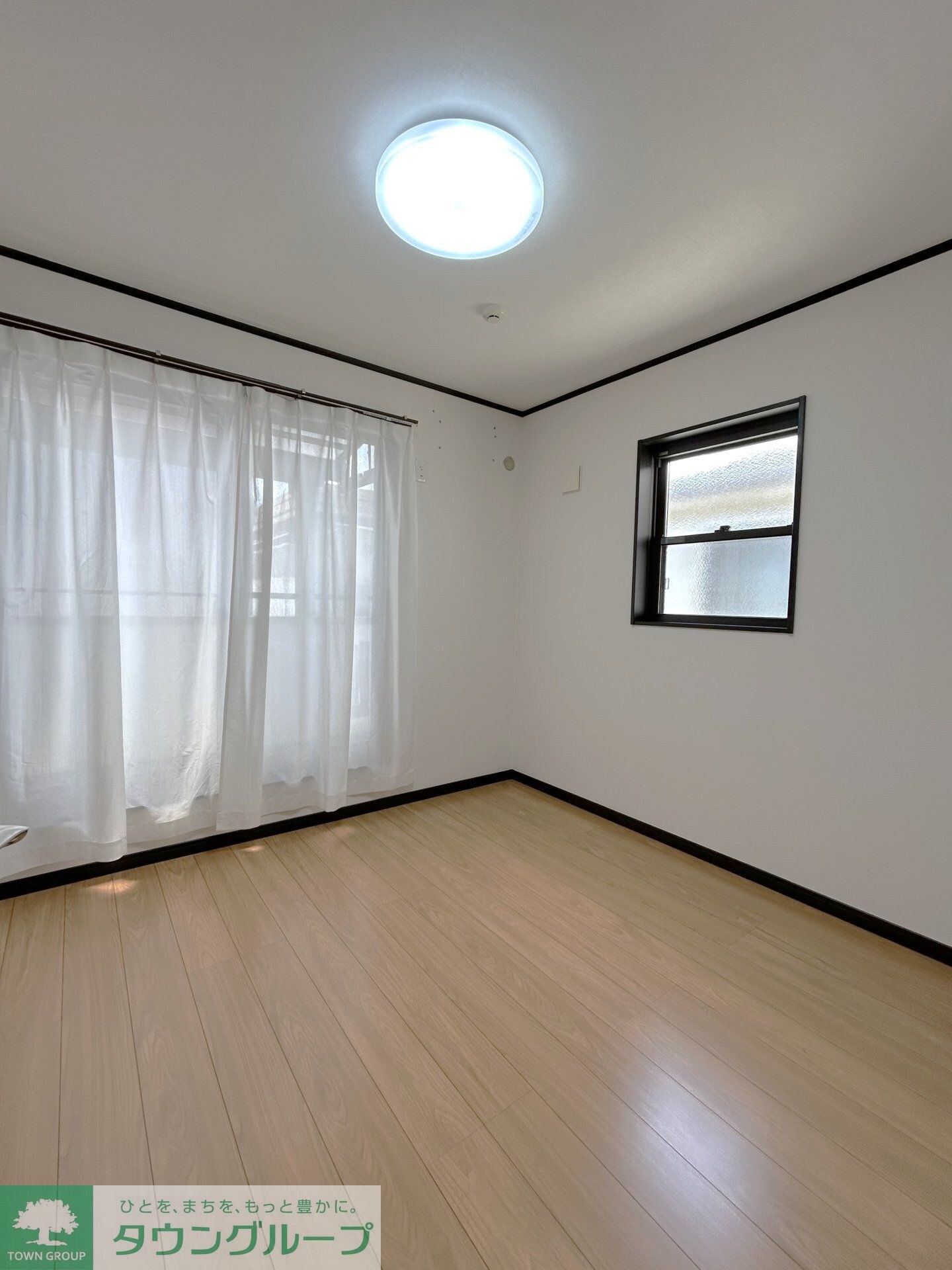 坂下町３丁目戸建の物件内観写真