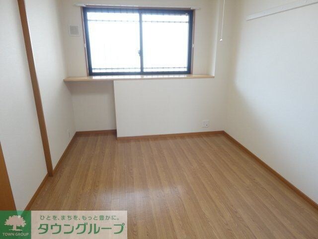 ＴＩＡＲＡ（ティアラ）の物件内観写真