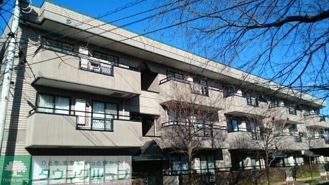 ＣＯＵＲＴーＹＡＲＤ三橋公園Ｄの物件外観写真