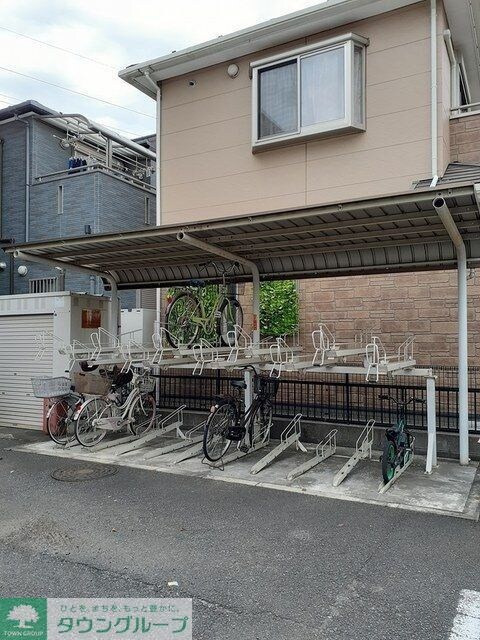 ＣＯＵＲＴーＹＡＲＤ三橋公園Ｄの物件内観写真