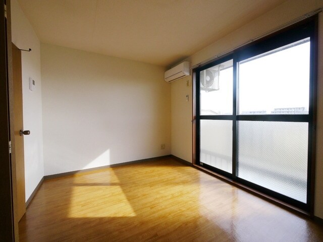 ラカーサ壱番館の物件内観写真